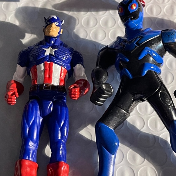 Marvel Spiderman & Other DC Comic Superhero Figures- 8 Total - Picture 13 of 16